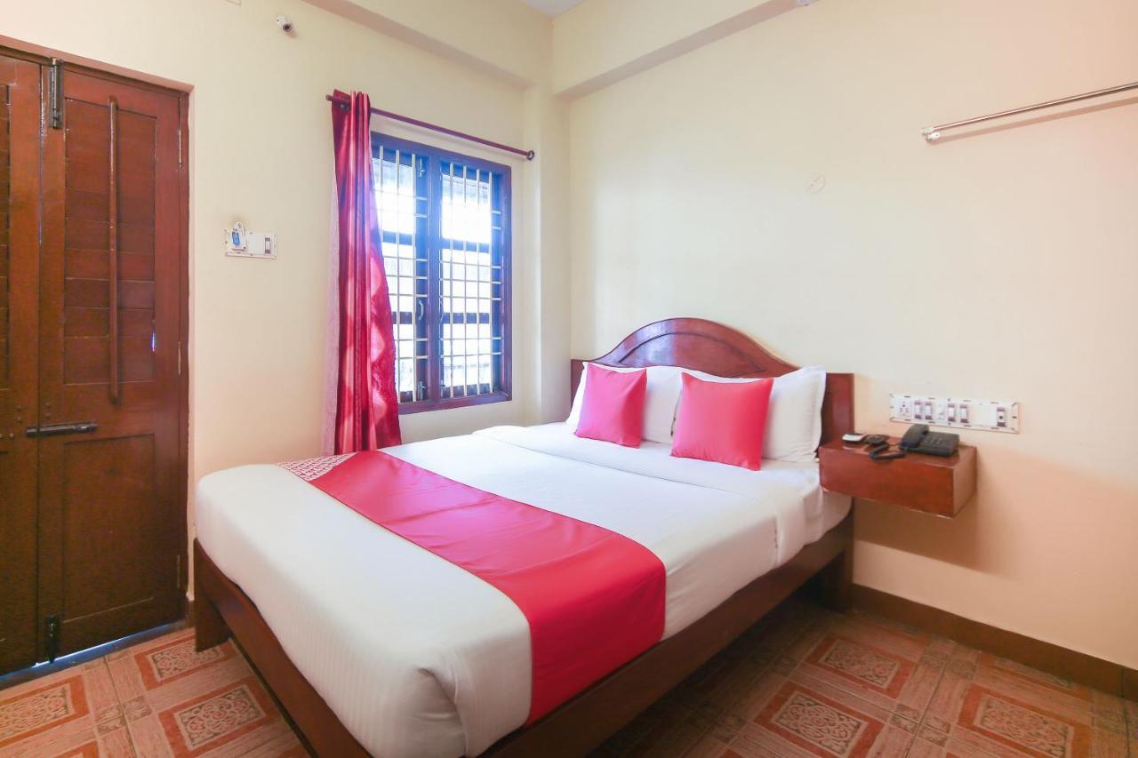 Oyo 23098 Ushama Heritage Guest House Pondicherry Exterior foto