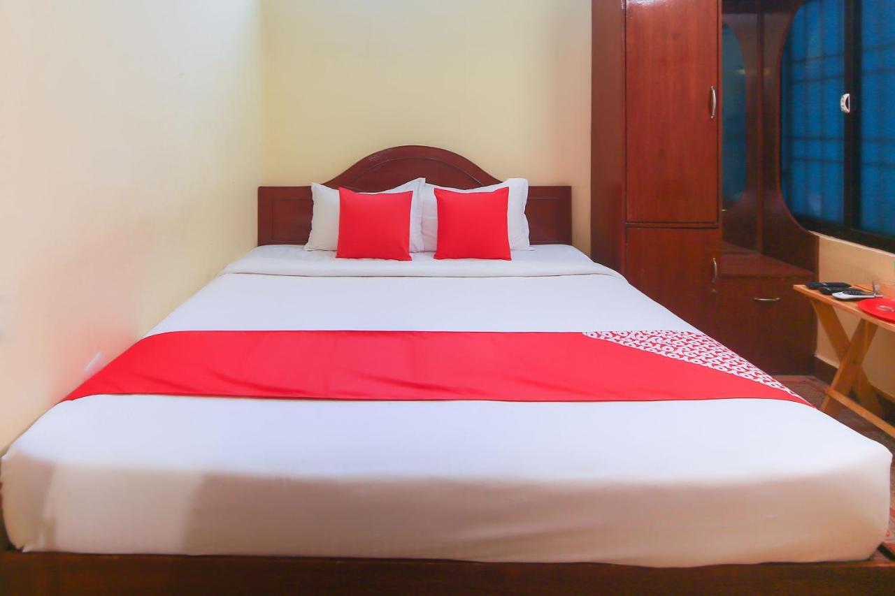 Oyo 23098 Ushama Heritage Guest House Pondicherry Exterior foto